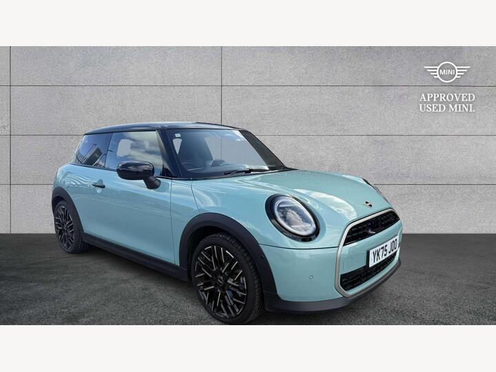 MINI Cooper 1.5C Exclusive Steptronic Euro 6 (s/s) 3dr