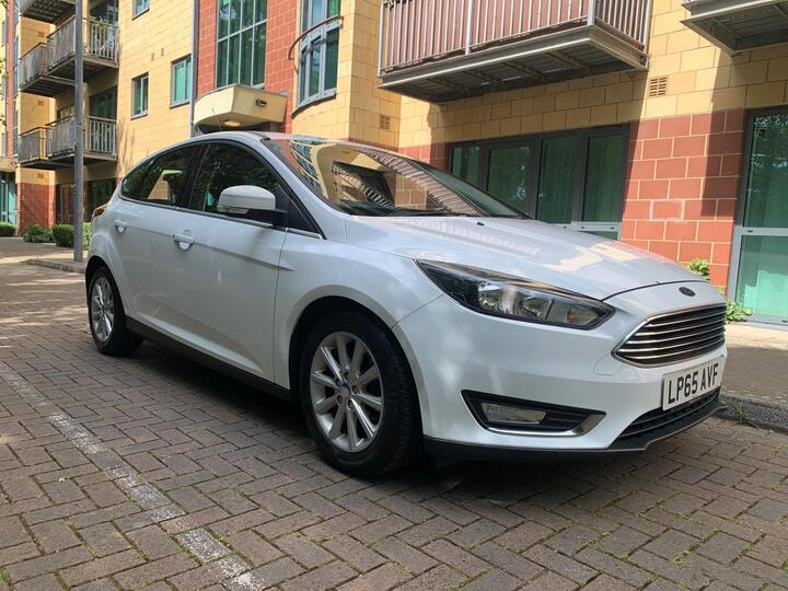Ford Focus 1.0T EcoBoost Titanium Euro 6 (s/s) 5dr