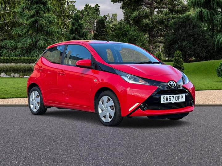 Toyota AYGO 1.0 VVT-i X-play Euro 6 5dr