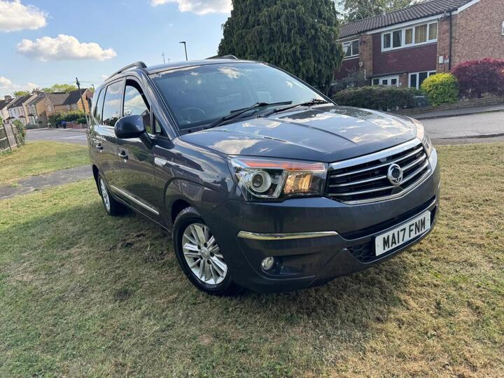 SsangYong TURISMO 2.2D EX T-Tronic Euro 6 5dr SsangYong TURISMO 2.2D EX T-Tronic Euro 6 5dr