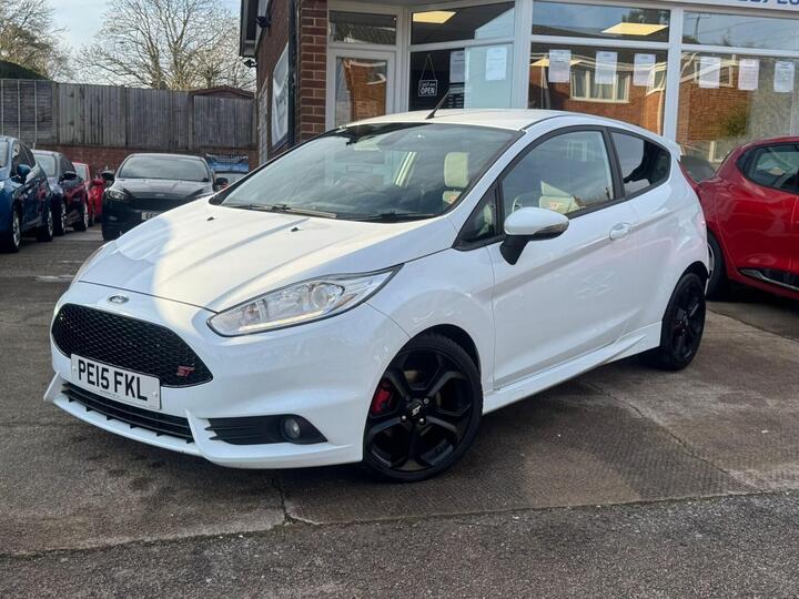 Ford FIESTA 1.6T EcoBoost ST-3 Euro 5 (s/s) 3dr