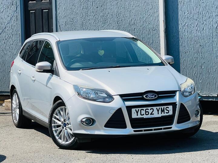 Ford Focus 1.0T EcoBoost Zetec Euro 5 (s/s) 5dr