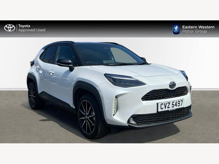 Toyota Yaris Cross 1.5 VVT-h GR SPORT E-CVT Euro 6 (s/s) 5dr Toyota Yaris Cross 1.5 VVT-h GR SPORT E-CVT Euro 6 (s/s) 5dr
