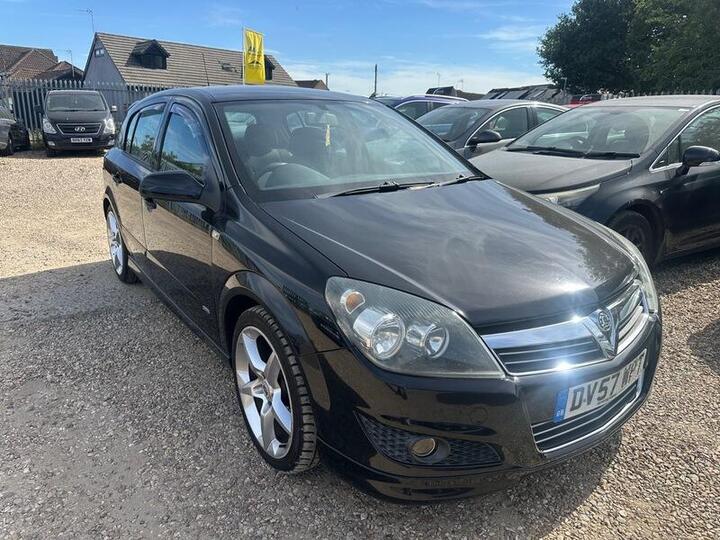 Vauxhall Astra 1.8i 16v SRi 5dr