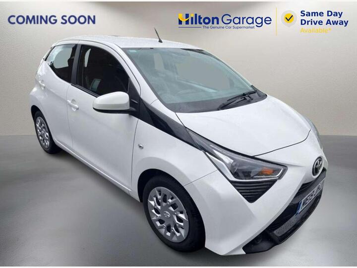 Toyota AYGO 1.0 VVT-i X-play X-shift Euro 6 5dr