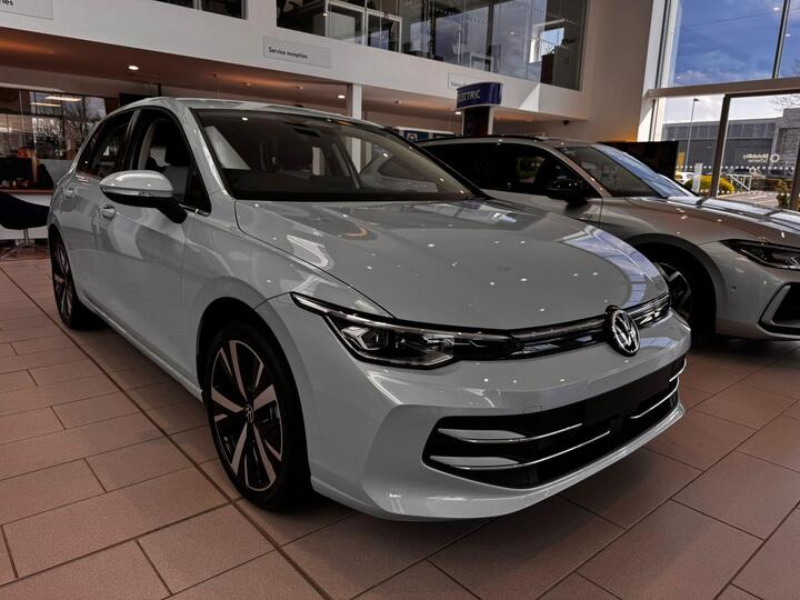 Volkswagen Golf 1.5 ETSI MHEV Style DSG Euro 6 (s/s) 5dr