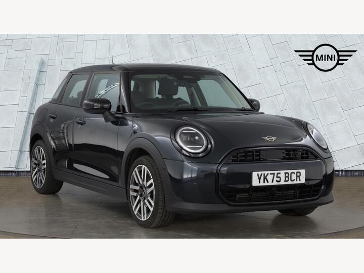MINI Cooper 1.5C Classic Steptronic Euro 6 (s/s) 5dr