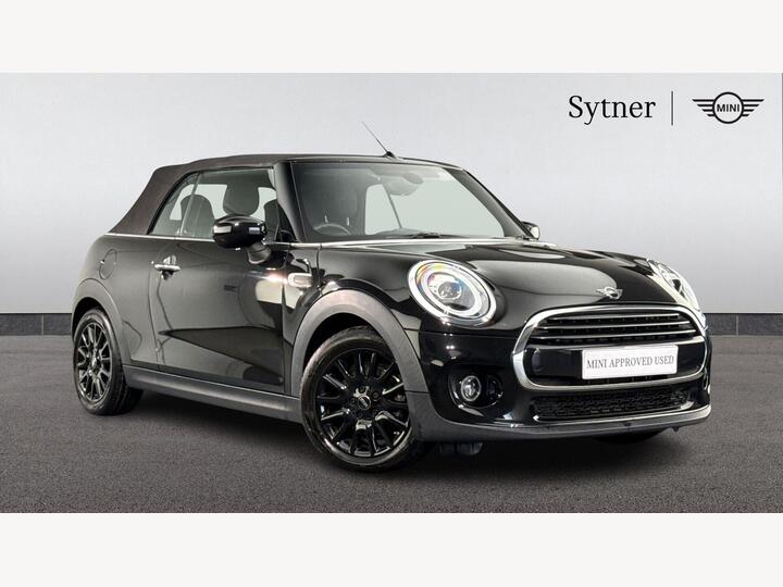 MINI Convertible 1.5 Cooper Classic Steptronic Euro 6 (s/s) 2dr MINI Convertible 1.5 Cooper Classic Steptronic Euro 6 (s/s) 2dr