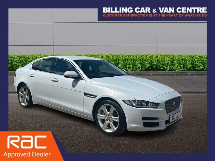 Jaguar XE 2.0i Portfolio Auto Euro 6 (s/s) 4dr