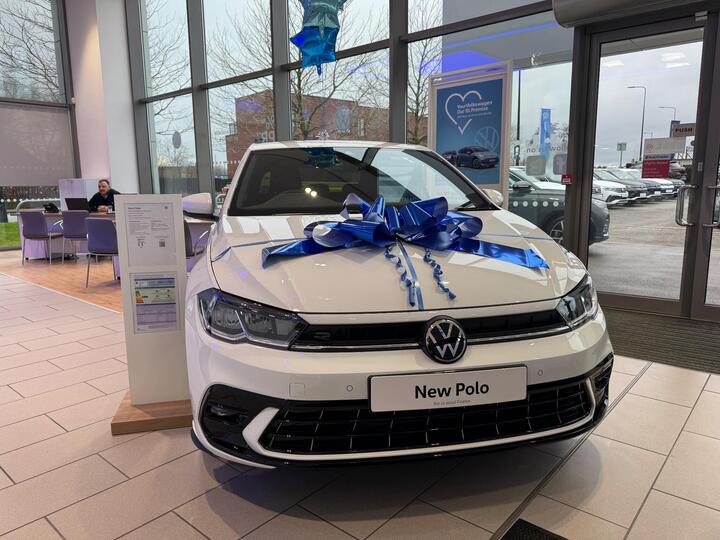 Volkswagen Polo 1.0 TSI R-Line Euro 6 (s/s) 5dr