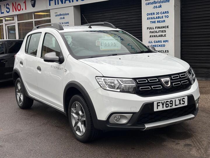 Dacia Sandero Stepway 0.9 TCe Essential Euro 6 (s/s) 5dr