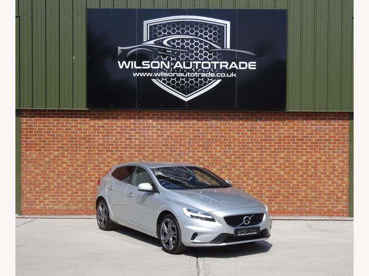 Volvo V40 2.0 T2 GPF R-Design Pro Euro 6 (s/s) 5dr