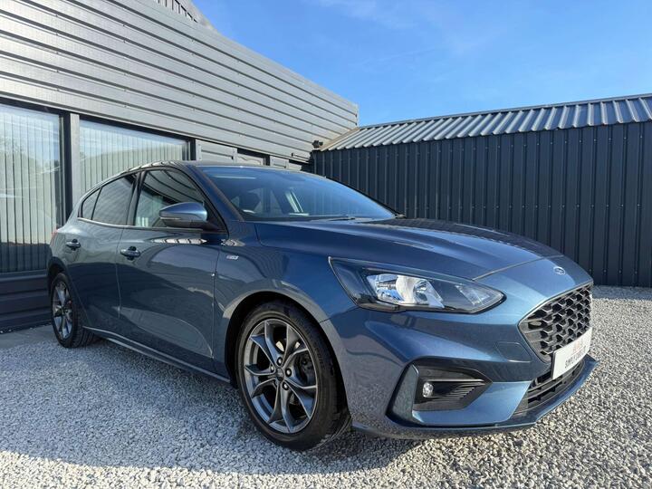 Ford Focus 1.0T EcoBoost ST-Line Euro 6 (s/s) 5dr