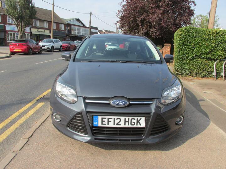 Ford Focus 1.0T EcoBoost Zetec Euro 5 (s/s) 5dr