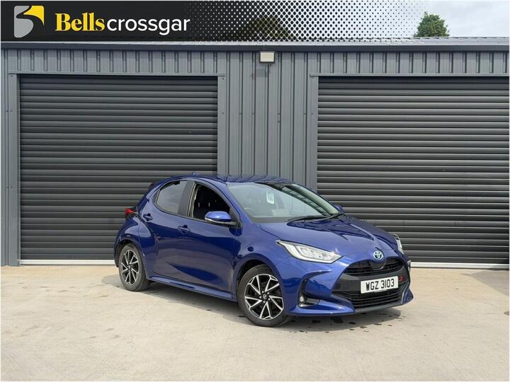 Toyota Yaris 1.5 VVT-h Design E-CVT Euro 6 (s/s) 5dr