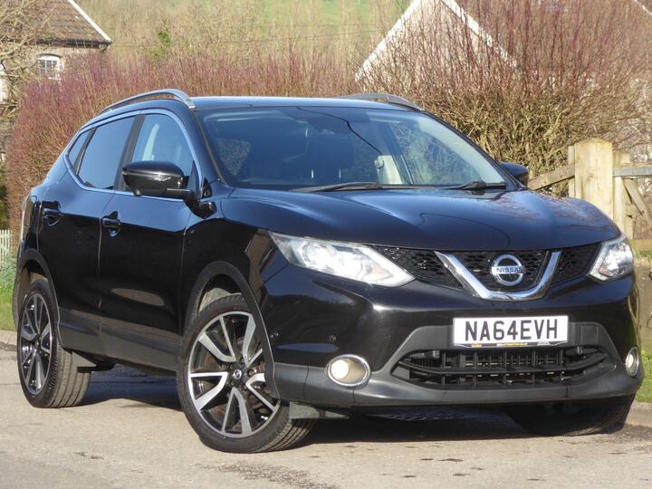 Nissan Qashqai 1.5 DCi Tekna 2WD Euro 5 (s/s) 5dr Nissan Qashqai 1.5 DCi Tekna 2WD Euro 5 (s/s) 5dr