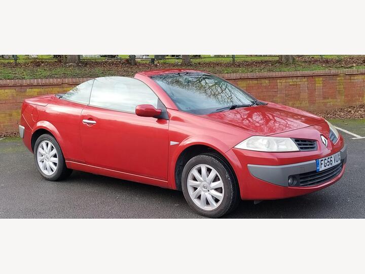 Renault Megane 2.0 VVT Dynamique Proactive 2dr Renault Megane 2.0 VVT Dynamique Proactive 2dr