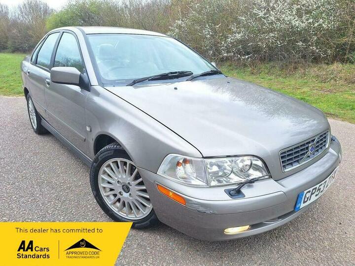 Volvo S40 2.0 SE 4dr