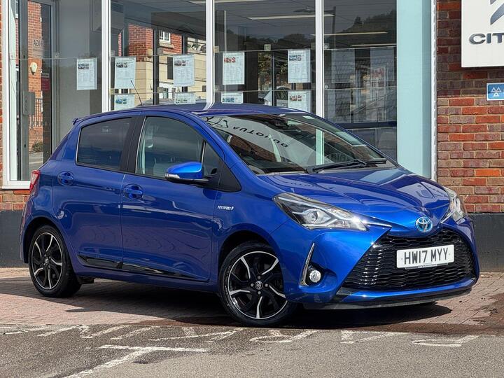 Toyota Yaris 1.5 VVT-h Design E-CVT Euro 6 (s/s) 5dr