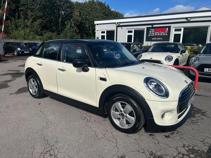 MINI Hatch 1.5 Cooper Classic Euro 6 (s/s) 5dr