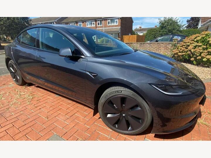 Tesla Model 3 Auto RWD 4dr