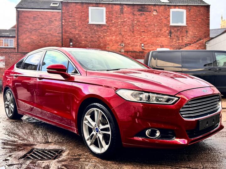 Ford Mondeo 2.0 TDCi Titanium Euro 6 (s/s) 5dr