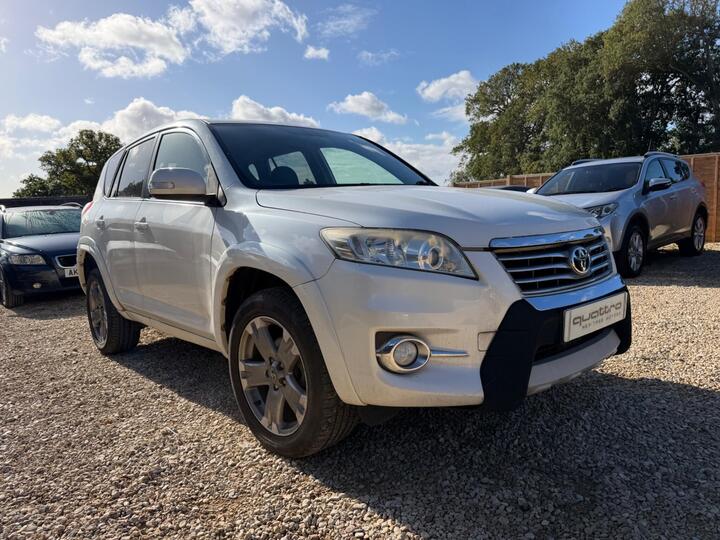 Toyota RAV4 2.2 D-CAT SR Auto 4WD Euro 5 5dr