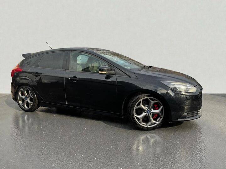 Ford FOCUS 2.0T EcoBoost ST-3 Euro 5 (s/s) 5dr