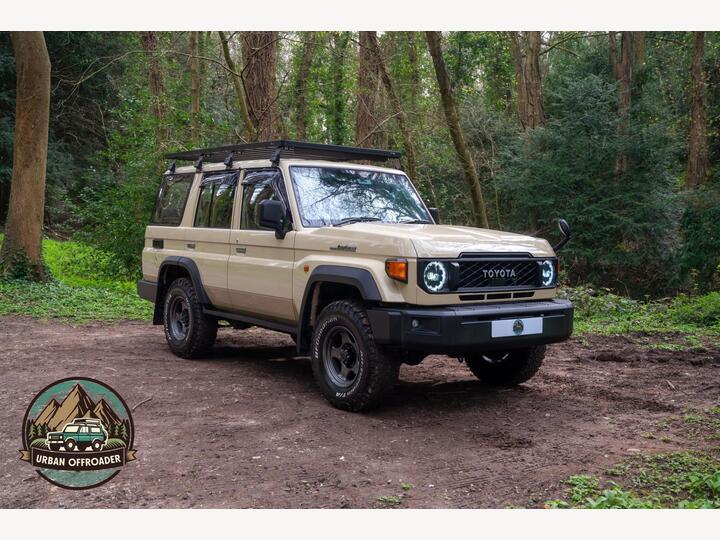Toyota Land Cruiser 2.8 Turbo Diesel AX 76 Series