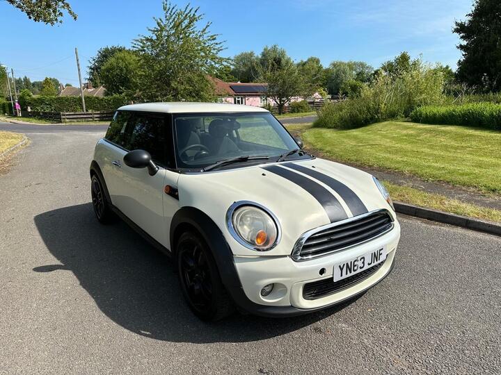 MINI Hatch 1.6 First Euro 6 3dr