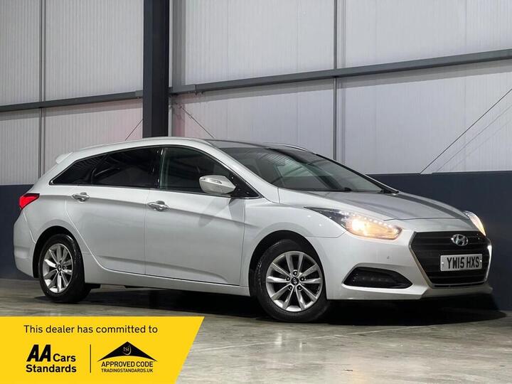 Hyundai I40 1.7 CRDi Blue Drive SE Nav Tourer Euro 6 (s/s) 5dr Hyundai I40 1.7 CRDi Blue Drive SE Nav Tourer Euro 6 (s/s) 5dr