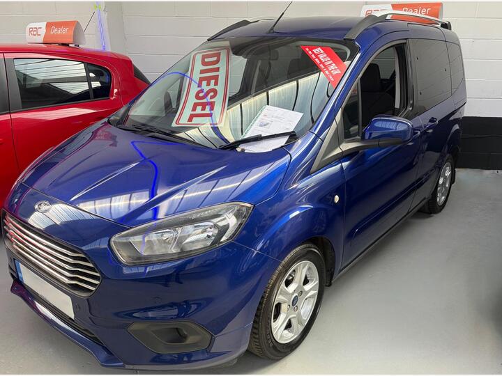 Ford Tourneo Courier 1.5 TDCi Zetec Euro 6 5dr
