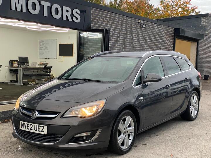 Vauxhall Astra 2.0 CDTi SRi Sports Tourer Euro 5 (s/s) 5dr