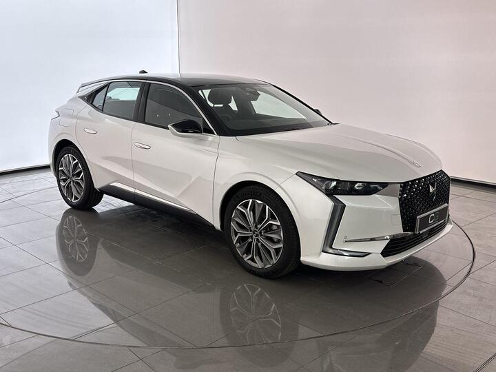 DS AUTOMOBILES DS 4 1.2 PureTech Trocadero EAT8 Euro 6 (s/s) 5dr DS AUTOMOBILES DS 4 1.2 PureTech Trocadero EAT8 Euro 6 (s/s) 5dr