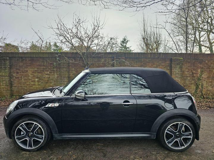 MINI Convertible 1.6 Cooper S Euro 4 2dr