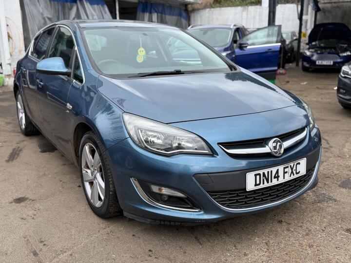 Vauxhall Astra 1.6 16v SRi Euro 5 5dr