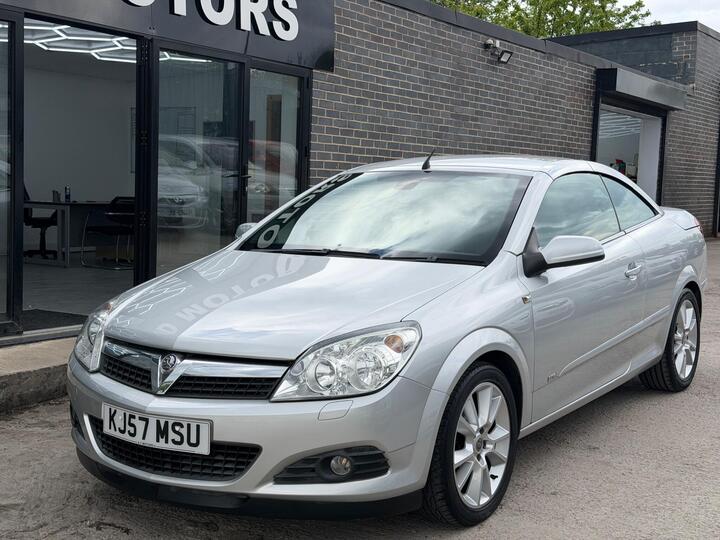 Vauxhall Astra 1.8i Design Twin Top 2dr