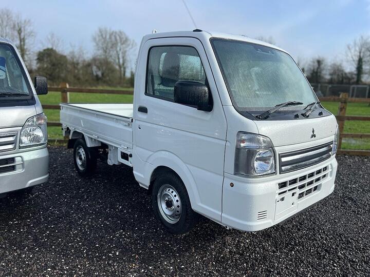 Mitsubishi Minicab Truck 4x4 Pick Up M Edition 658 Pick Up 4x4 Manual Petrol Mitsubishi Minicab Truck 4x4 Pick Up M Edition 658 Pick Up 4x4 Manual Petrol