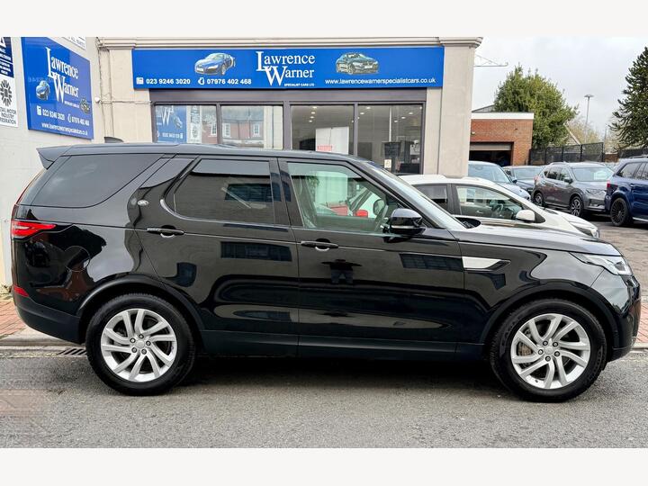 Land Rover Discovery 3.0 SD V6 HSE Auto 4WD Euro 6 (s/s) 5dr Land Rover Discovery 3.0 SD V6 HSE Auto 4WD Euro 6 (s/s) 5dr