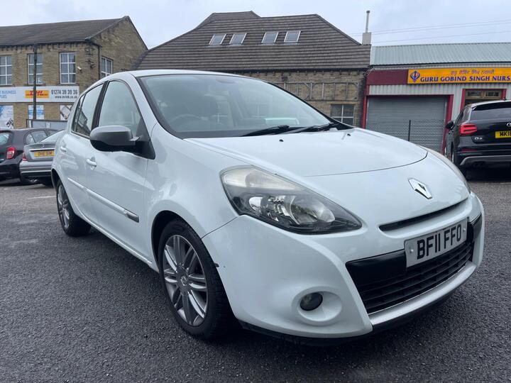 Renault Clio 1.2 TCe Dynamique TomTom Euro 5 5dr