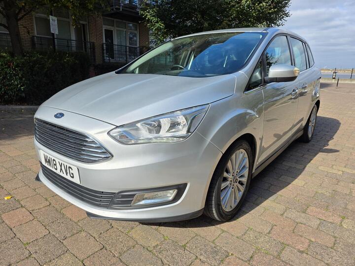Ford Grand C-Max 1.0T EcoBoost Titanium Euro 6 (s/s) 5dr Ford Grand C-Max 1.0T EcoBoost Titanium Euro 6 (s/s) 5dr