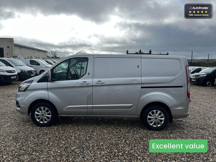 Ford Transit Custom SWB  L1H1 Low Roof Limited 300 Air Con Alloys Sensors EURO 6 NO VAT