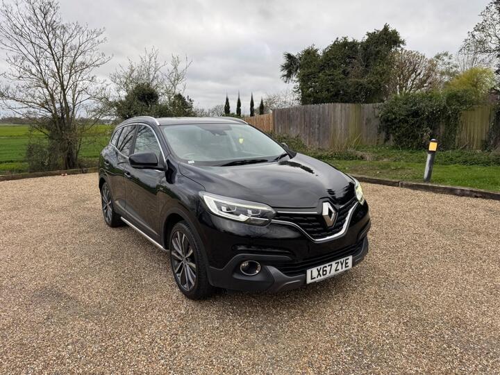 Renault Kadjar 1.2 TCe Signature S Nav EDC Euro 6 (s/s) 5dr Renault Kadjar 1.2 TCe Signature S Nav EDC Euro 6 (s/s) 5dr