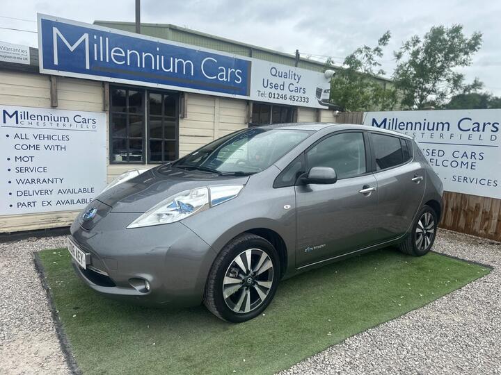 Nissan Leaf 30kWh Tekna Auto 5dr Nissan Leaf 30kWh Tekna Auto 5dr