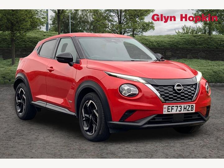 Nissan Juke 1.6 N-Connecta Auto Euro 6 5dr Nissan Juke 1.6 N-Connecta Auto Euro 6 5dr