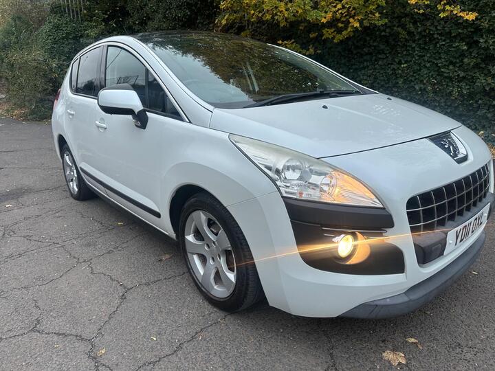 Peugeot 3008 1.6 VTi Envy Euro 5 5dr Peugeot 3008 1.6 VTi Envy Euro 5 5dr