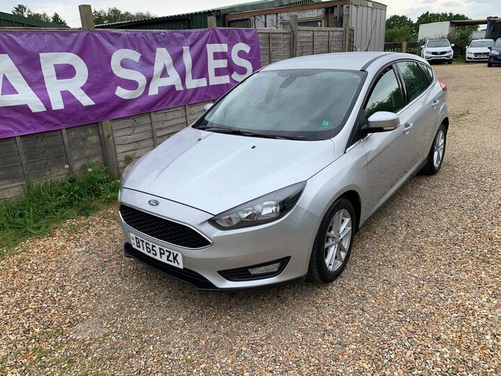 Ford Focus 1.0T EcoBoost Zetec Euro 6 (s/s) 5dr