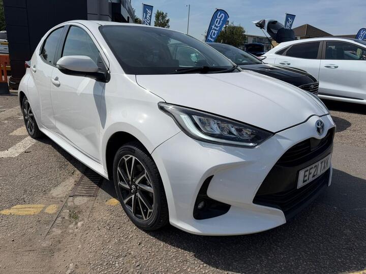 Toyota Yaris 1.5 VVT-h Design E-CVT Euro 6 (s/s) 5dr