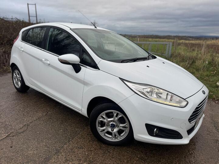 Ford FIESTA 1.5 TDCi ECOnetic Zetec Euro 6 (s/s) 5dr