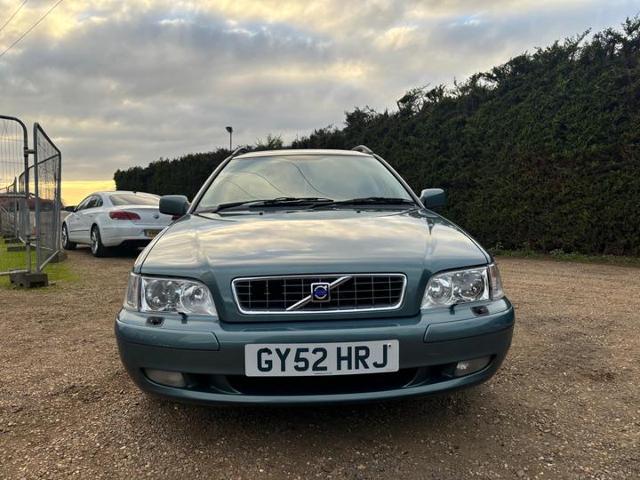 Volvo V40 1.9 SE 5dr